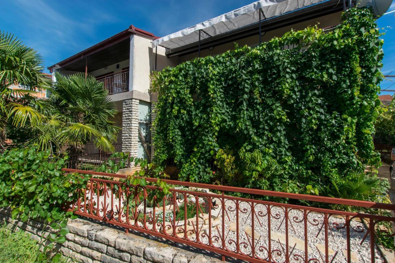 Apartments Andrija Pirovac Exterior foto